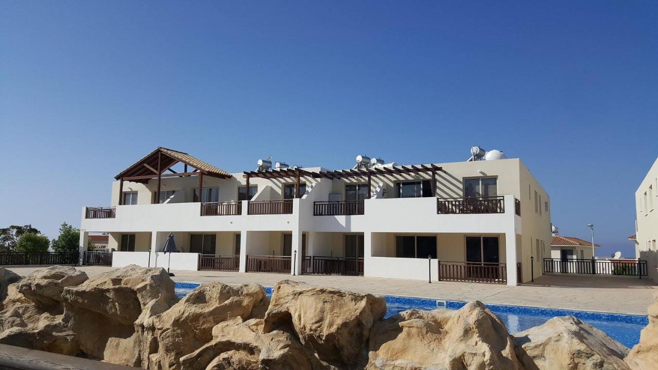 Pleasantly Furnished Apartment B201 With Large Terrace, Wi-Fi & Android Tv Péja Eksteriør bilde