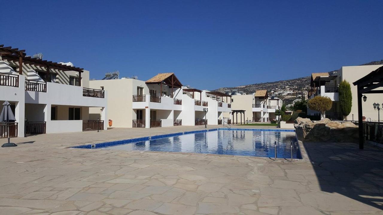 Pleasantly Furnished Apartment B201 With Large Terrace, Wi-Fi & Android Tv Péja Eksteriør bilde