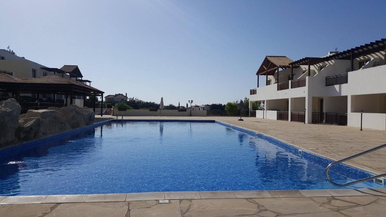 Pleasantly Furnished Apartment B201 With Large Terrace, Wi-Fi & Android Tv Péja Eksteriør bilde